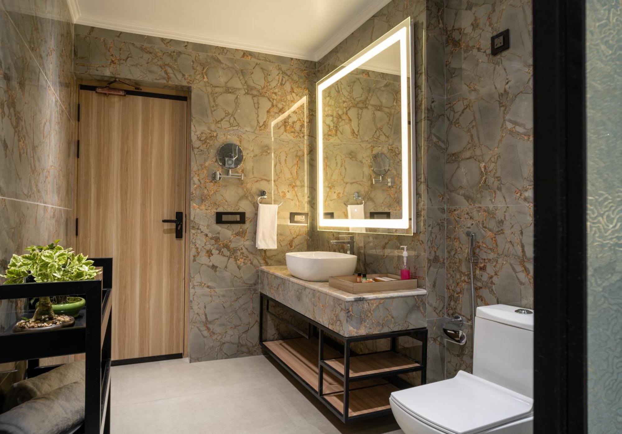 Alpine Hotel And Villas Dharamshala Dış mekan fotoğraf